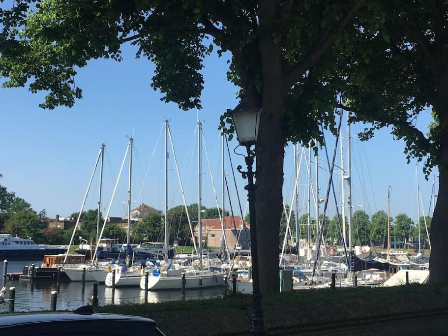 Havenhuisje Medemblik Villa Eksteriør bilde